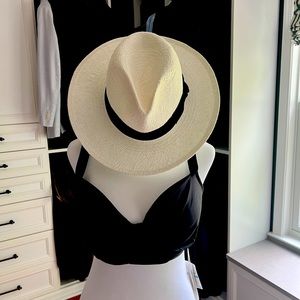 Black Bikini Top 36DD Bleu Rod Beattie Brand